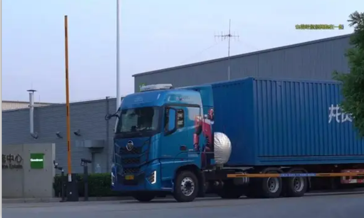 欧曼自动挡燃气车“云巅